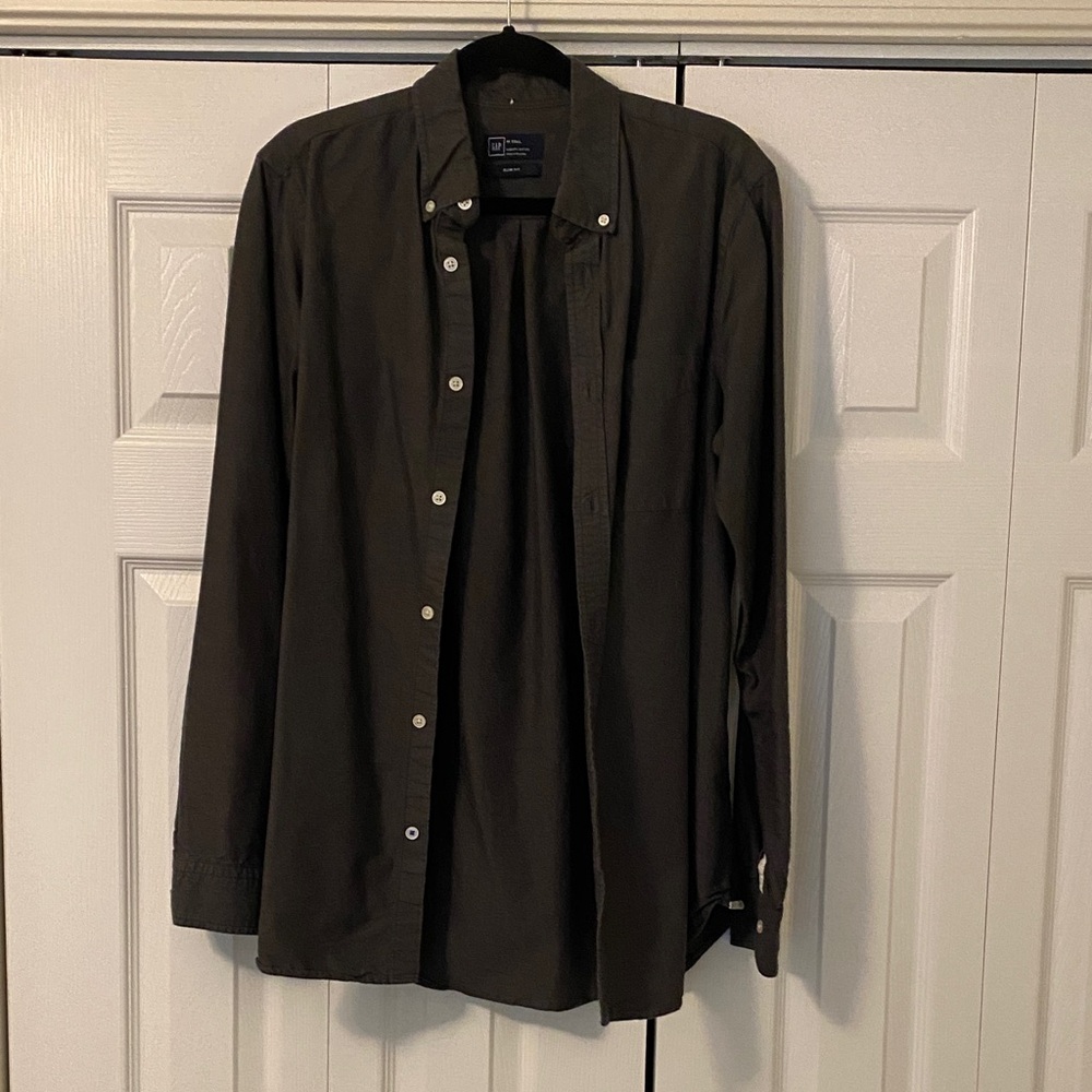 Men’s Gap long sleeve button up